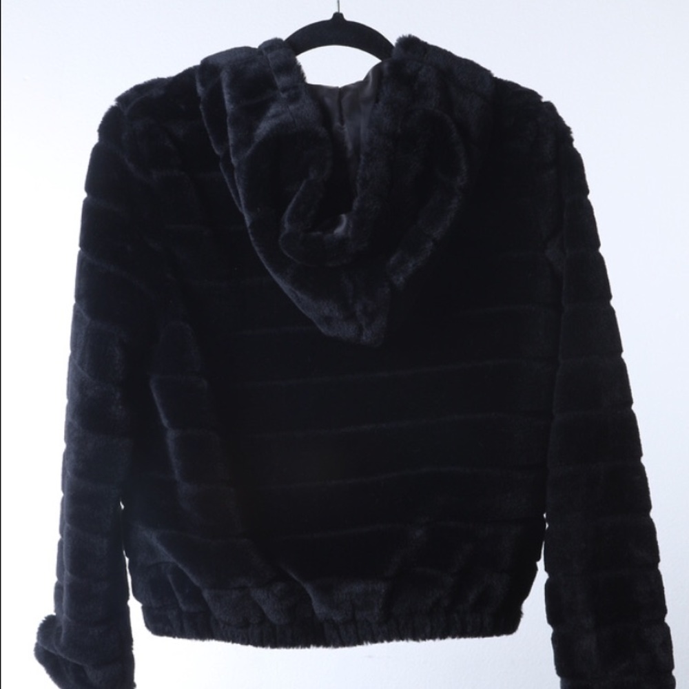 Faux fur cozy bomber jacket with hoodie! - Picture 2 of 4
