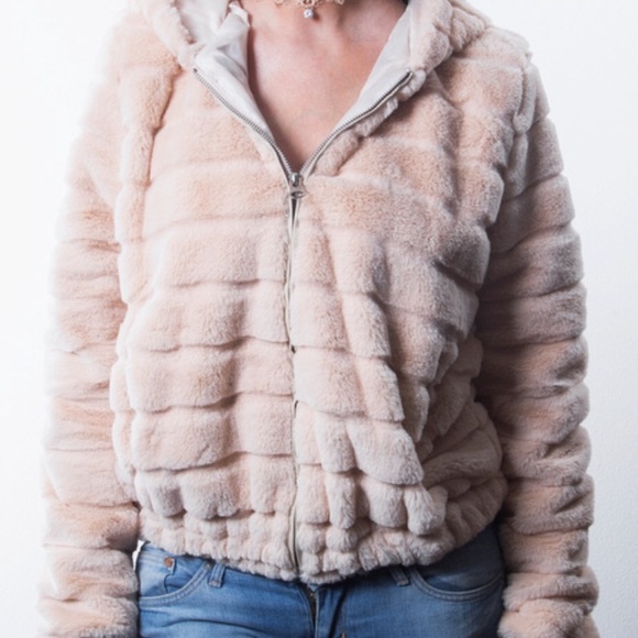 Faux fur cozy bomber jacket with hoodie! - Picture 3 of 4