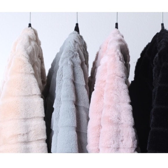 Faux fur cozy bomber jacket with hoodie! - Picture 4 of 4