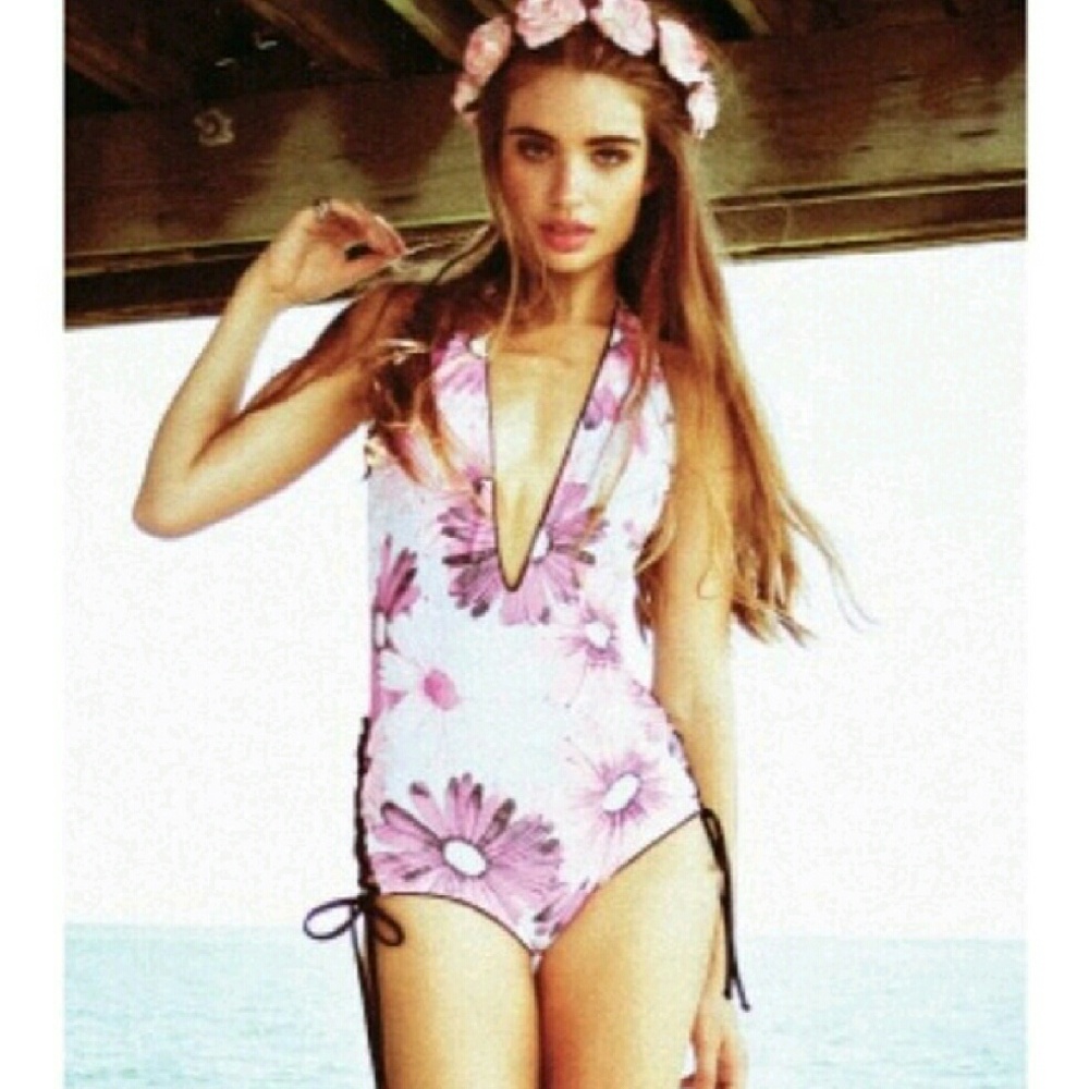 Mandalynn Zoey flowerbomb one piece bathing suit
