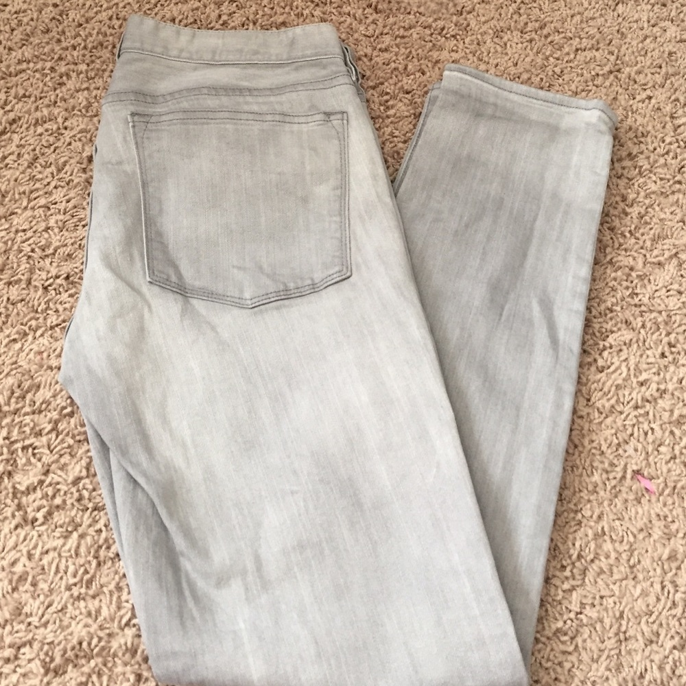 Grey toothpick stretch jeans
