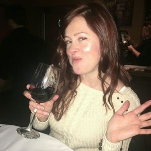 Meet your Posher, Becca