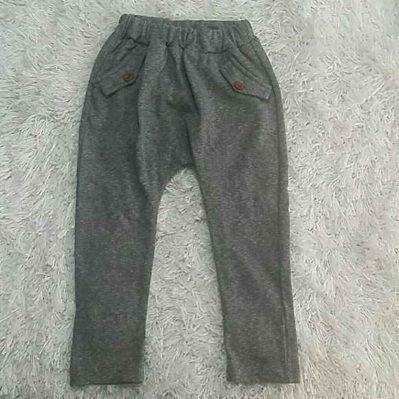 Other - 🎉SALE🎉Gray Buttons Harem Pants. 4T