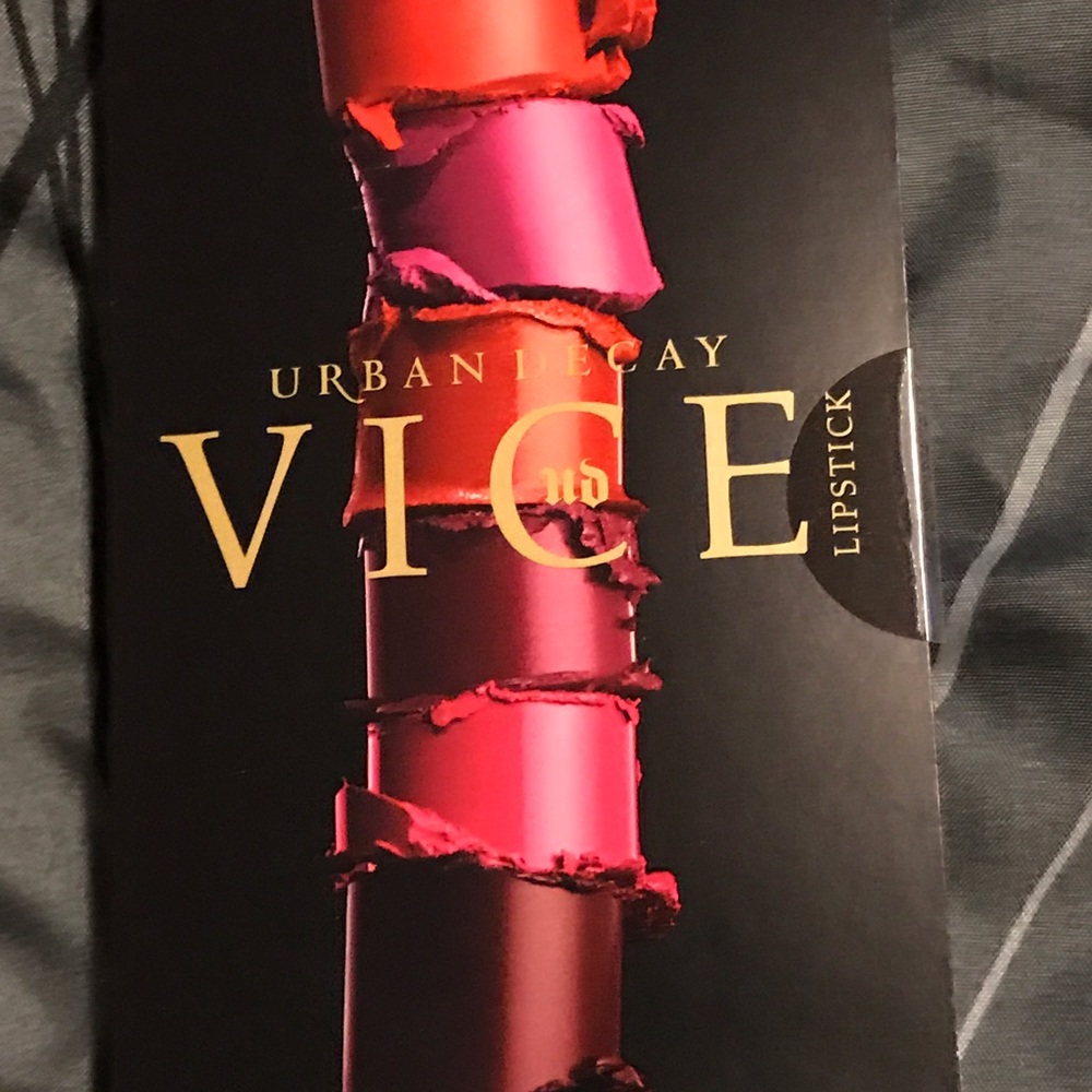 VICE LIPSTICK BY URBAN DECAY