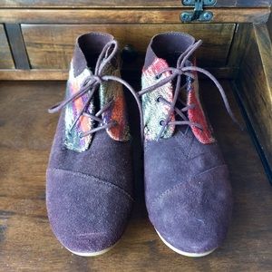 TOMS Bohemian Suede Lace Ups