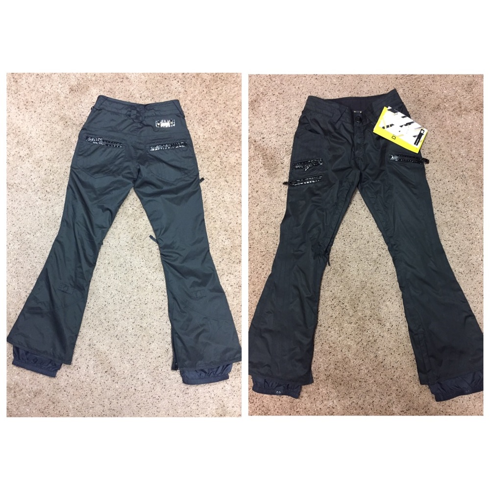 Women's Burton snow pants
