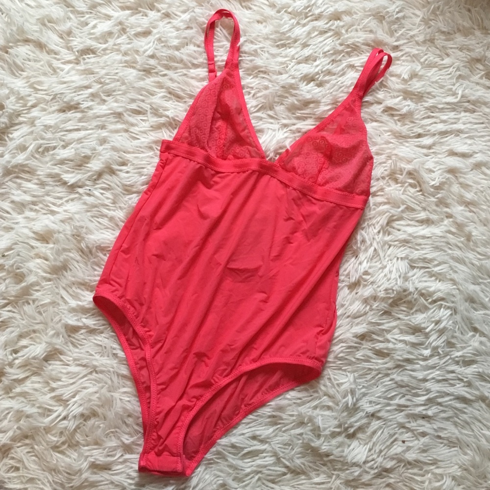 VS bodysuit