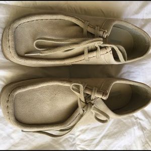 Women's Clarks Wallabee 6.5