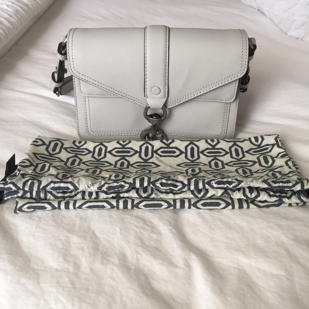 Rebecca Minkoff Hudson Moto Mini in pale dove grey