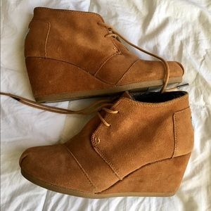 Women's Toms Boots size 7