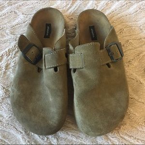 Xhilaration "Birkenstock" look a like clogs