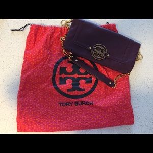 Tory Burch Amanda clutch/ wallet