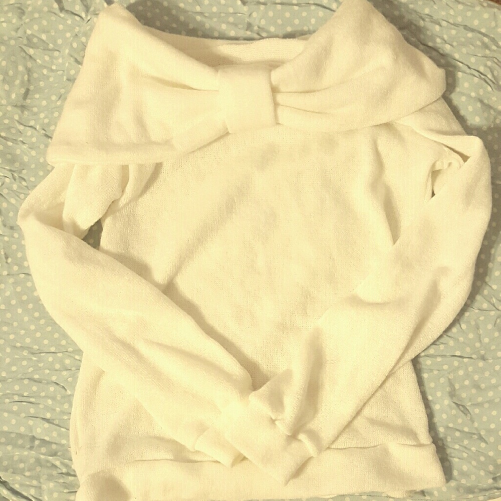 White Off Shoulder Long Sleeve Light Sweatshirt