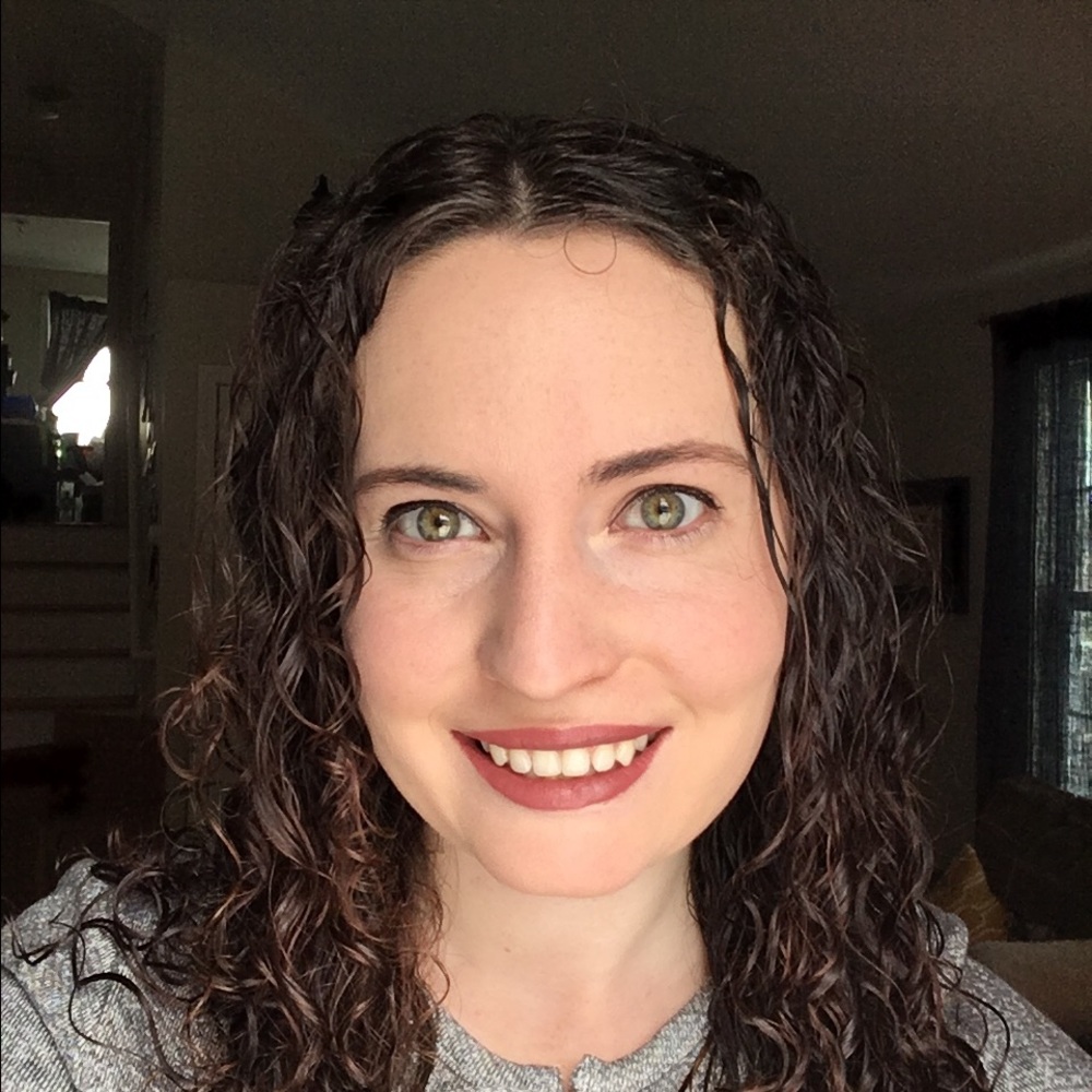 Meet your Posher, Alyssa