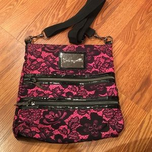 Betsy cross body bag