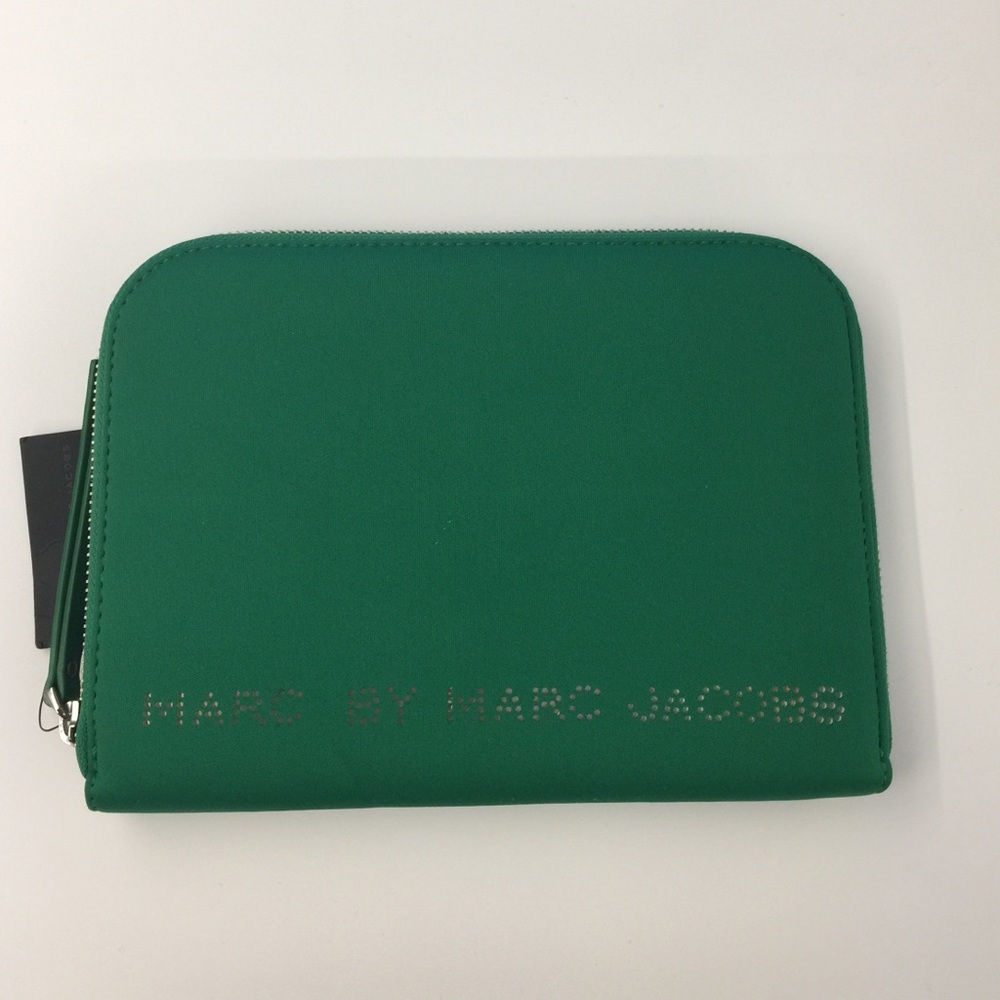 Marc by Marc Jacobs tech accessory