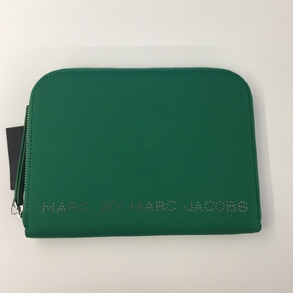Marc by Marc Jacobs tech accessory - Picture 1 of 4