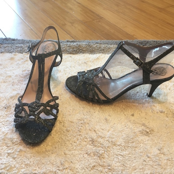Vince Camuto Shoes - 🎉HP🎉 Vince Camuto Molli Heels NIB