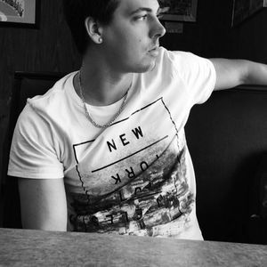 Meet your Posher, Cory