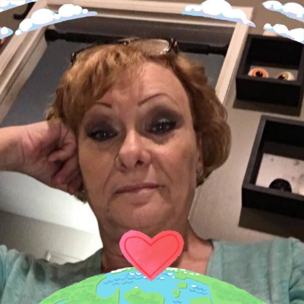 Meet your Posher, Brenda