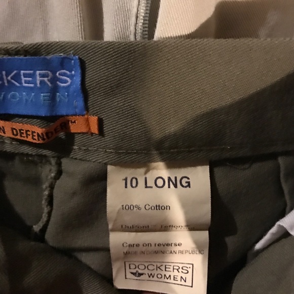 Dockers - Picture 2 of 3
