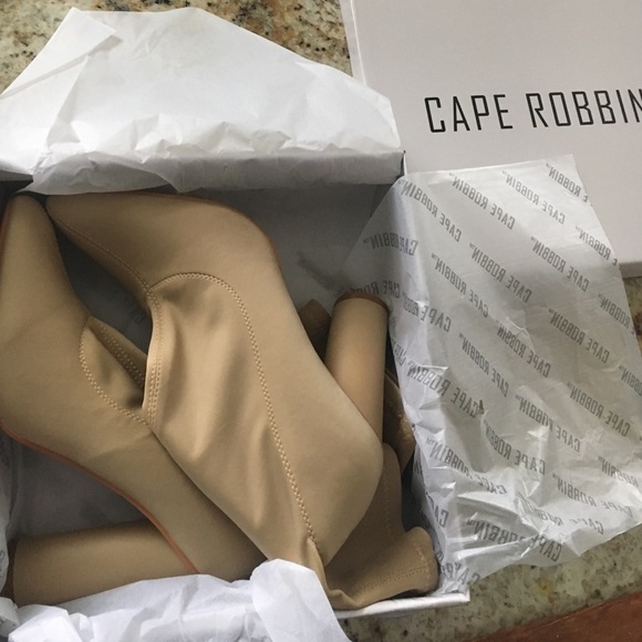 🌺Arden Nude Pointy Ankle Sock Bootie - Picture 8 of 8