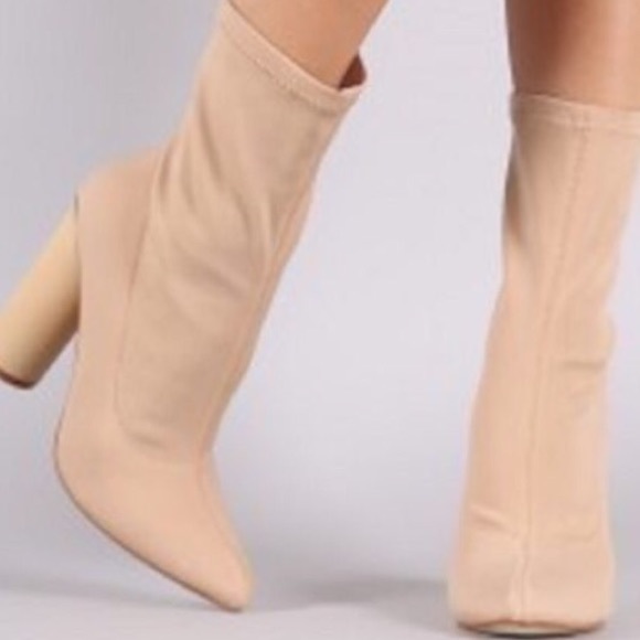 🌺Arden Nude Pointy Ankle Sock Bootie - Picture 6 of 8