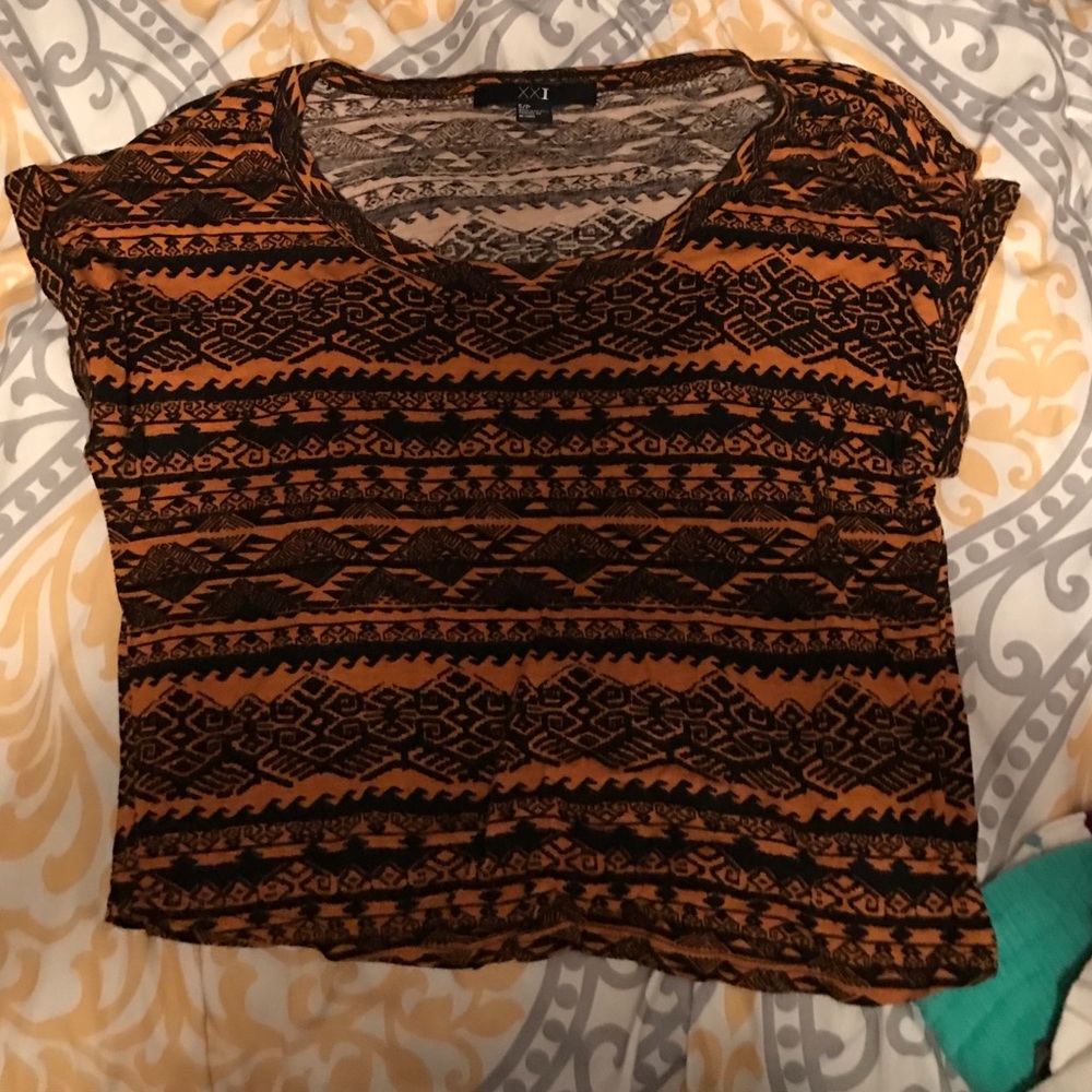 Crop top