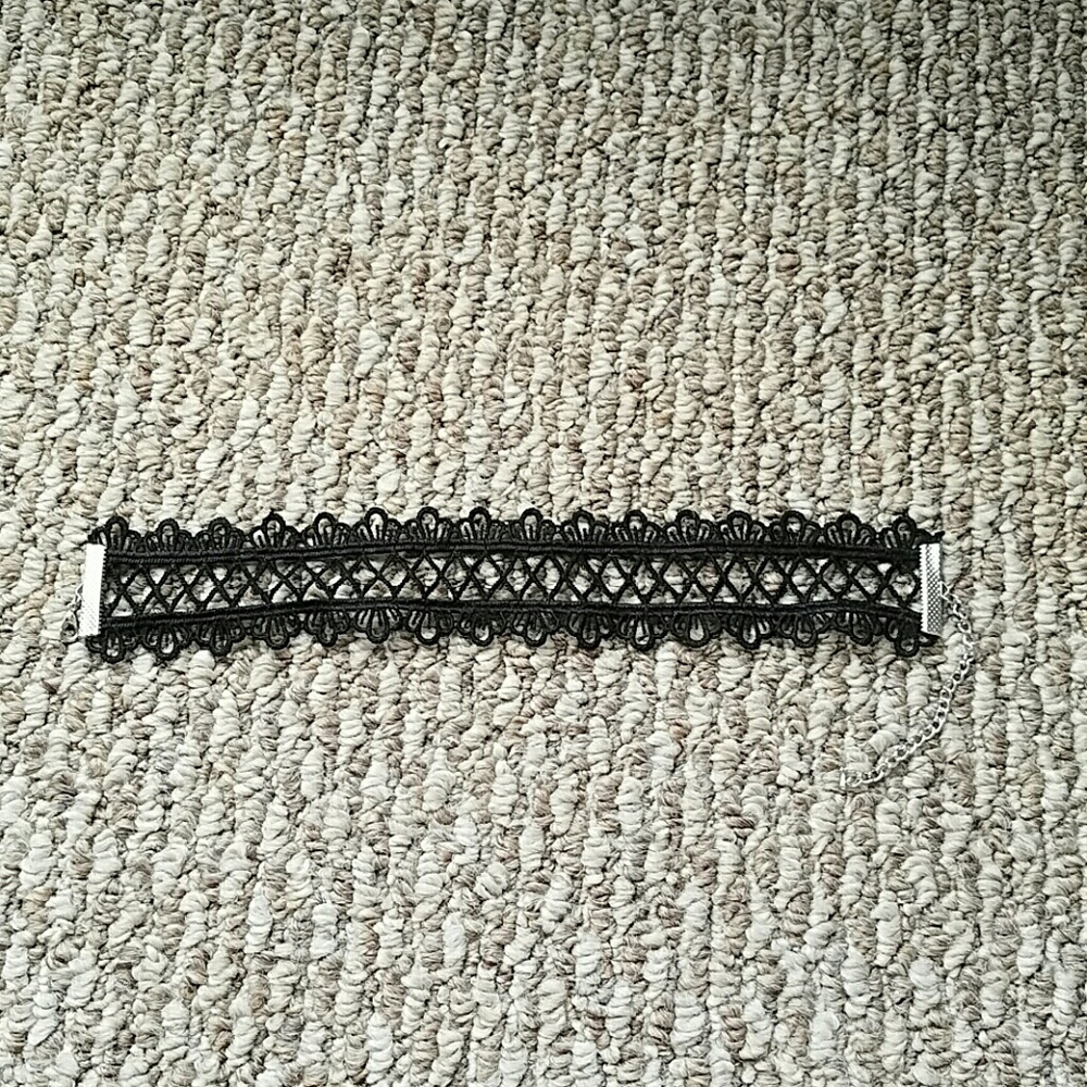 Choker NWOT
