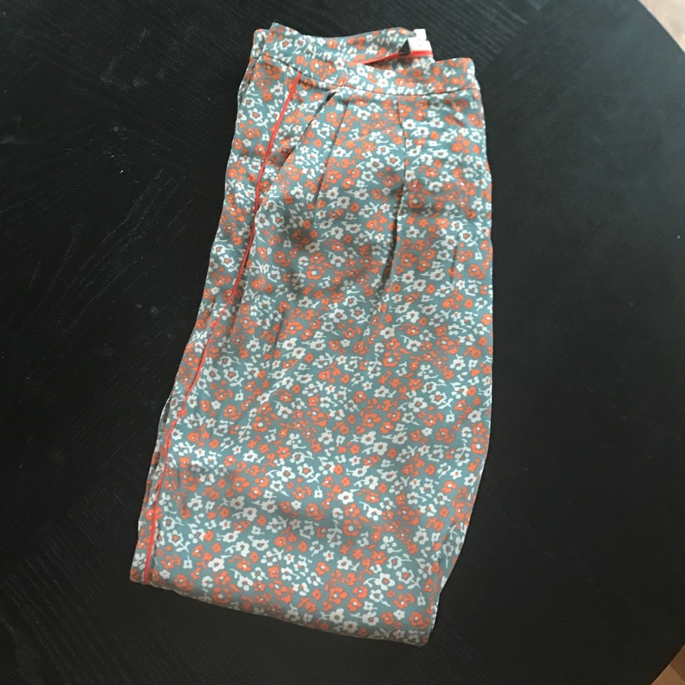 NW3 Relaxed Fit Pants in Floral Print
