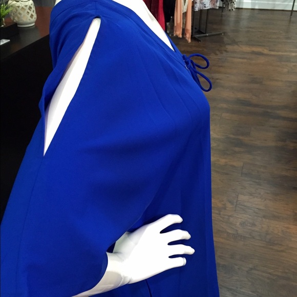 ✨ON SALE!✨Only $30! - Picture 2 of 4