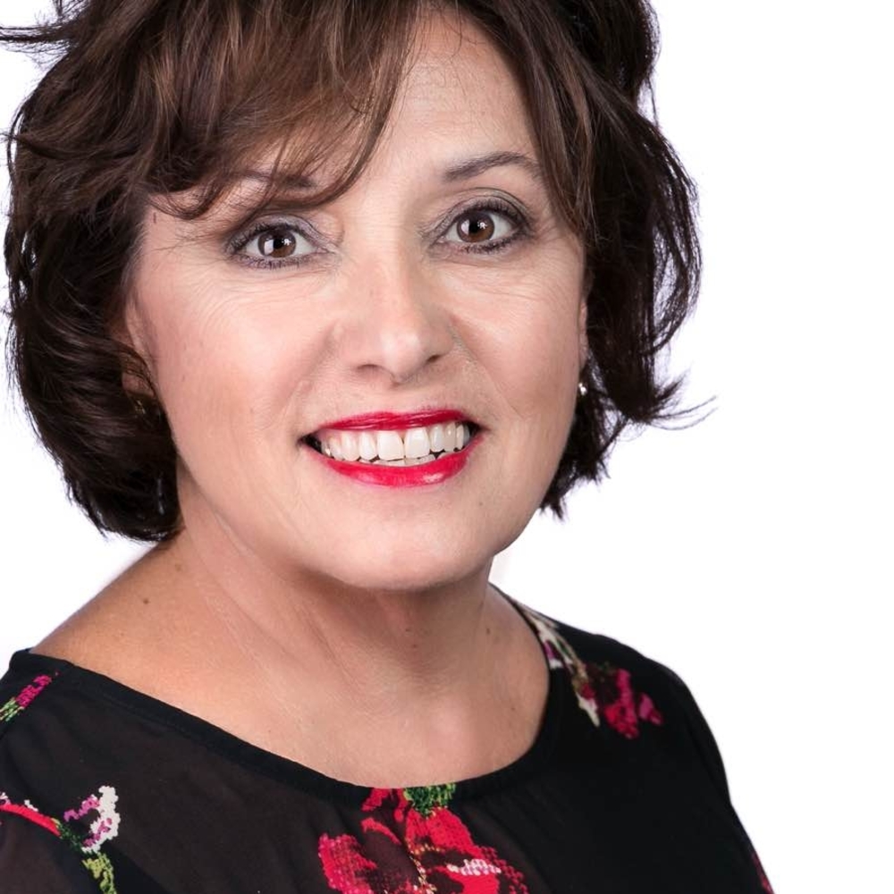 Meet your Posher, Claudia