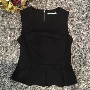 Sleeveless peplum top