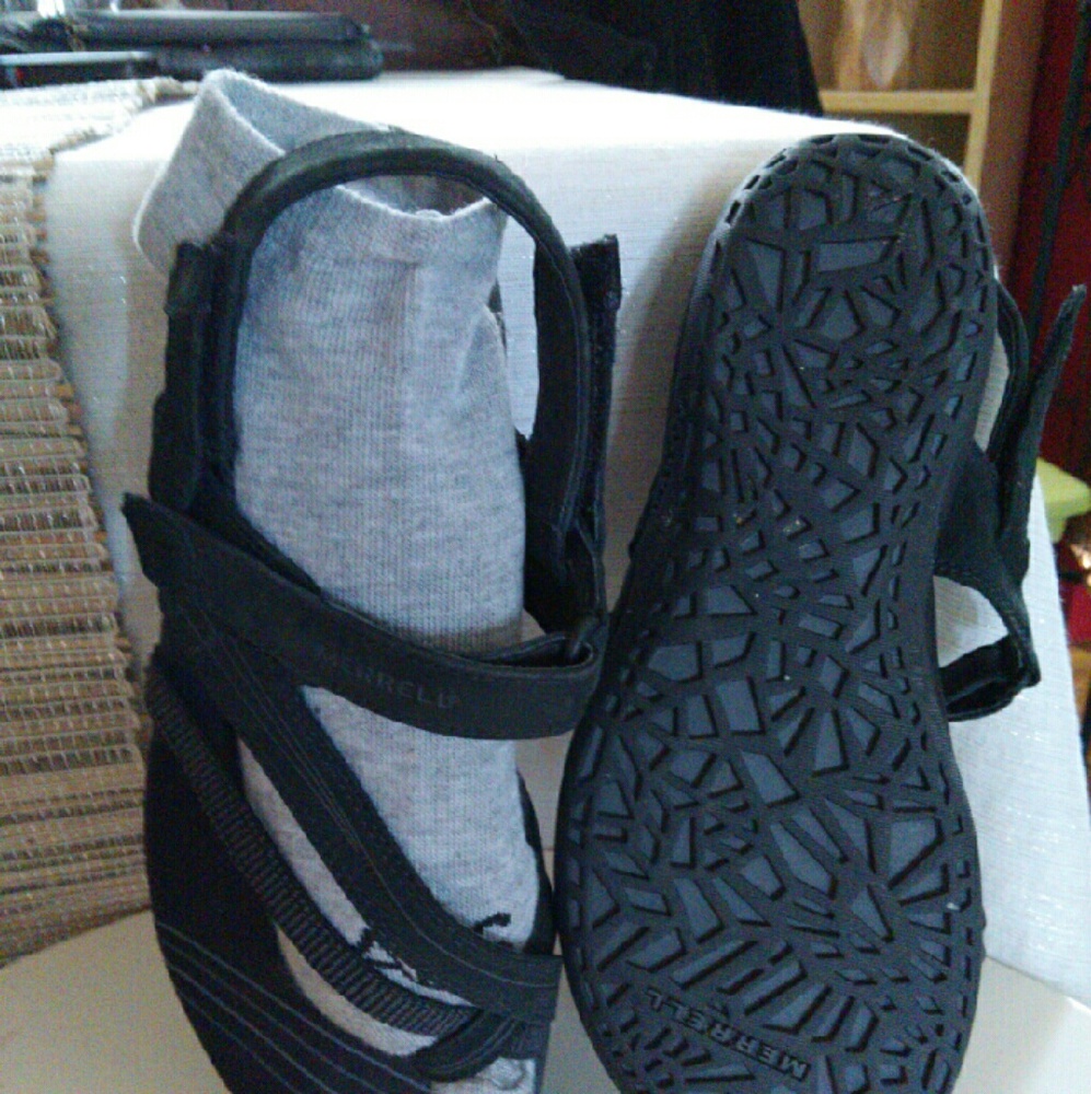 Merrell flat sandals