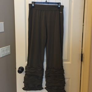 Matilda Jane Finn Pant size M