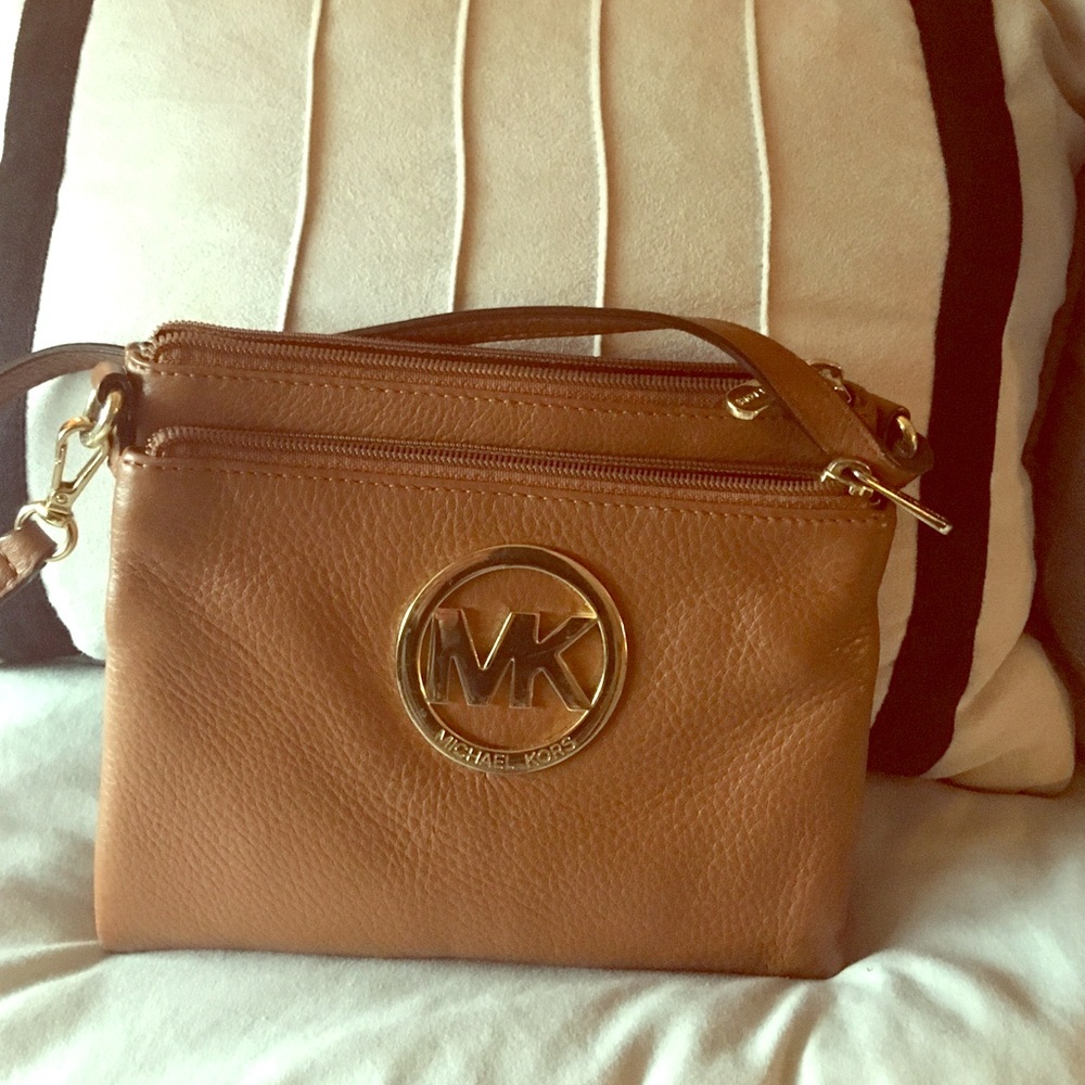 Michael Kors small cross body handbag