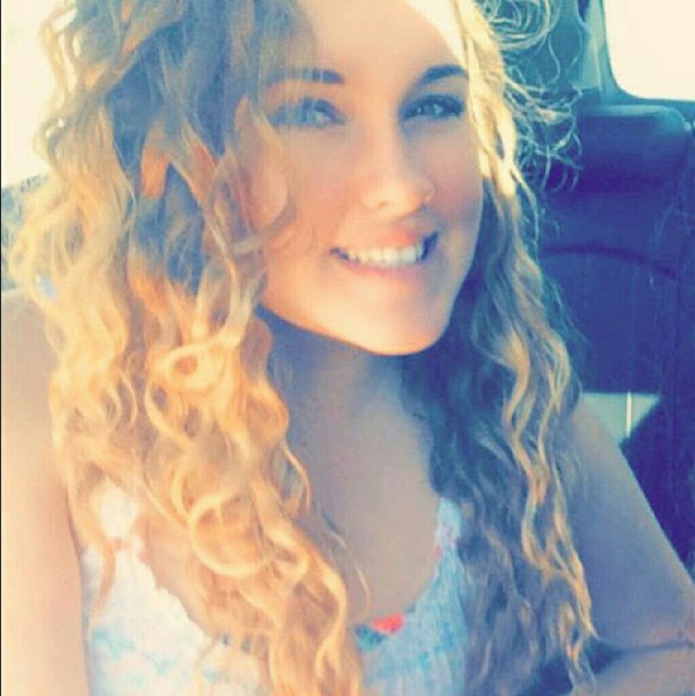 Meet your Posher, Hannah