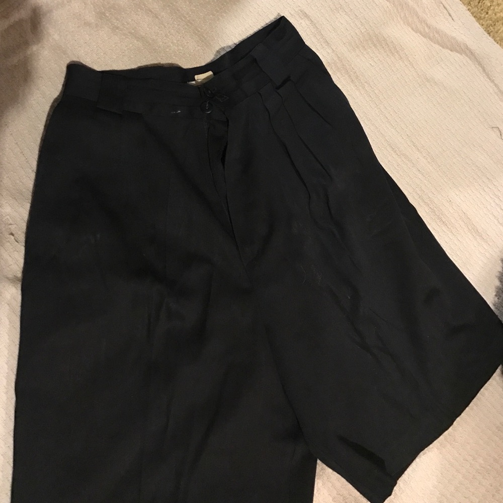 Linen Dress Shorts.. Navy