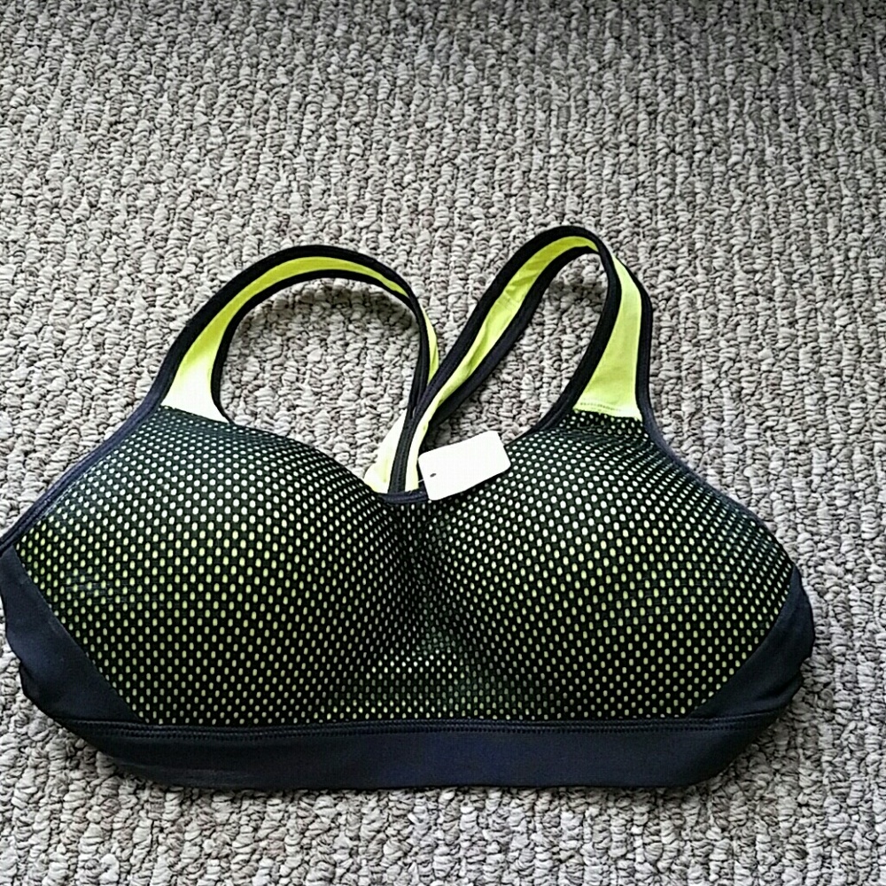 Sports bra