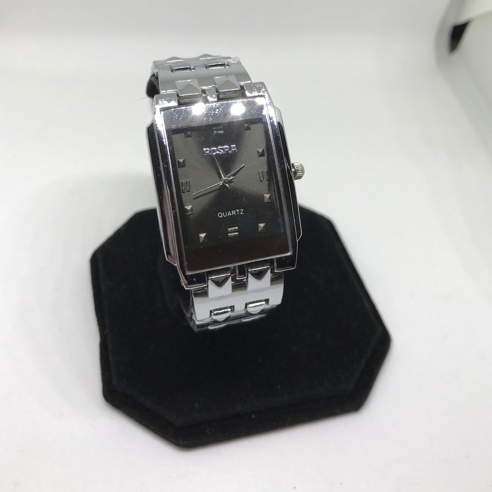 New Men's Wrist Watch
