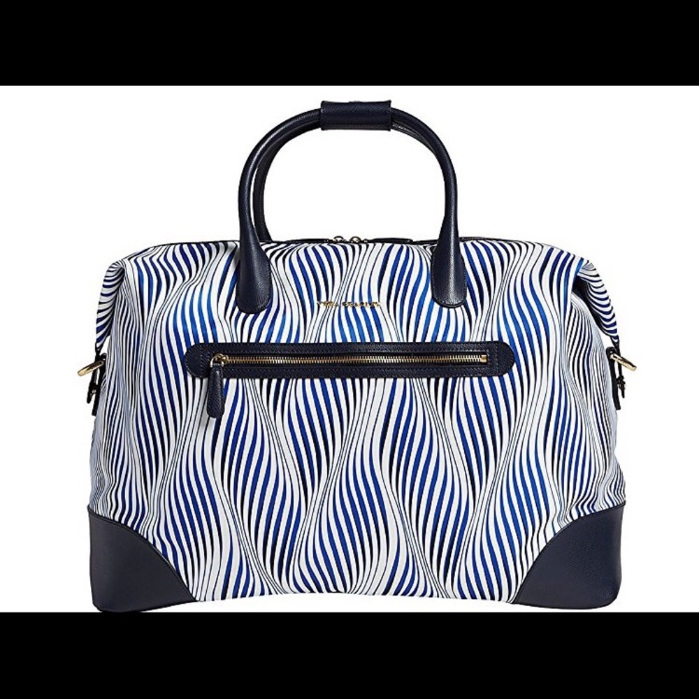 Vera Bradley Full Size Duffell