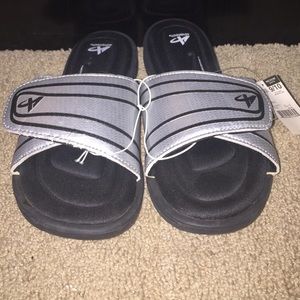 Men's size 9/10 sandals