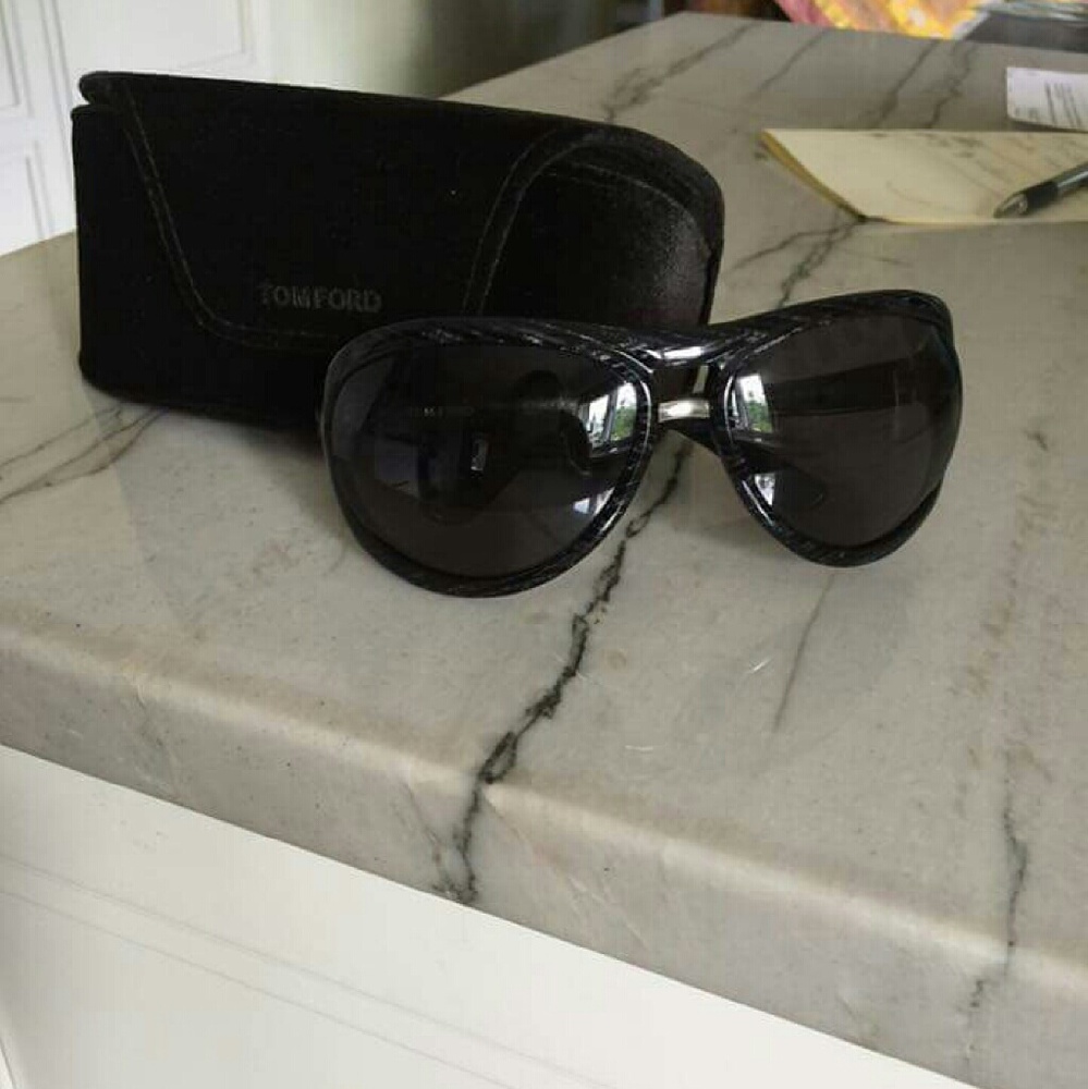 WOMEN'S SUNGLASSES