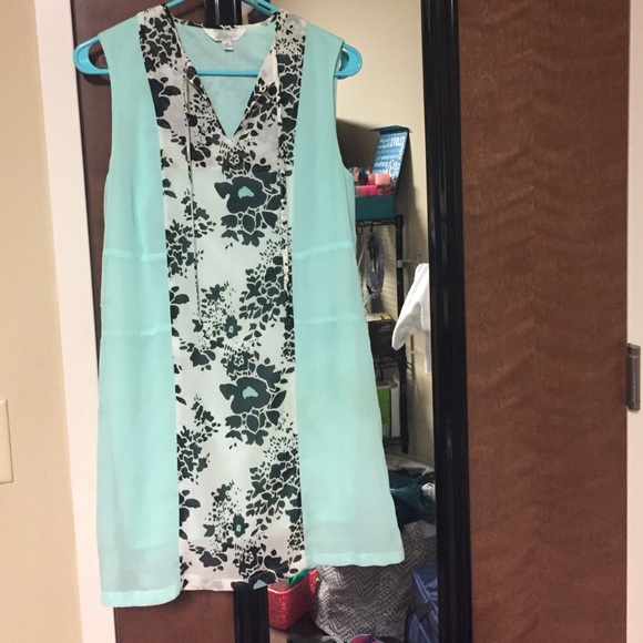 Dress - Picture 1 of 4
