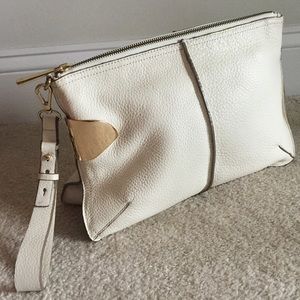 💥TODAY ONLY💥 Halston Heritage Large Zip Clutch