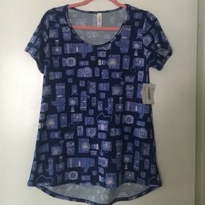 Brand new Lularoe Classic Tee