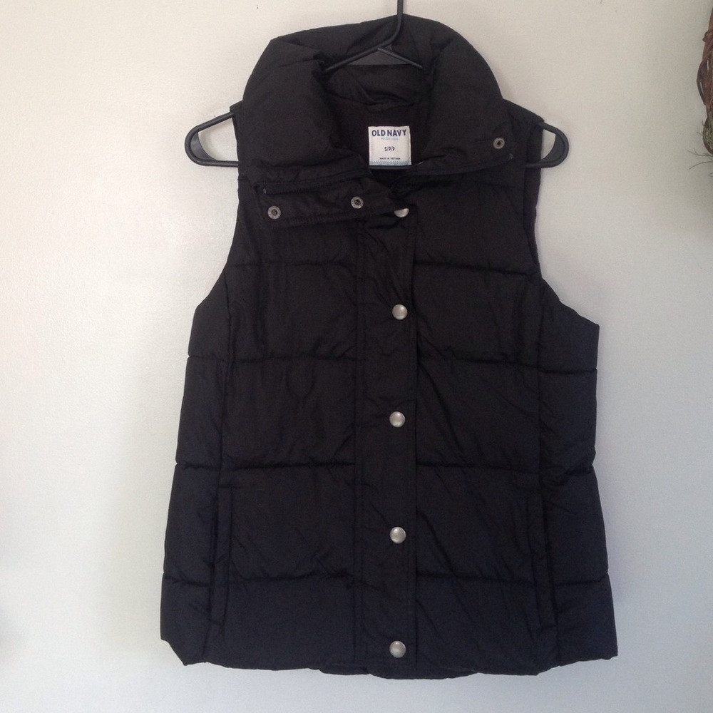 Old Navy Black Puffer Vest- Size S