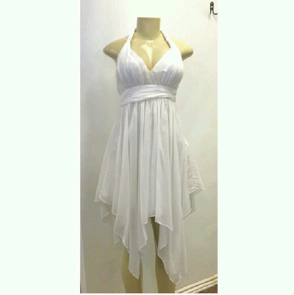 Fun, light weight, flowy summer dress.
