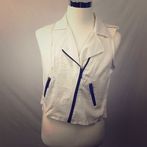Maurices White Moto Vest NWT