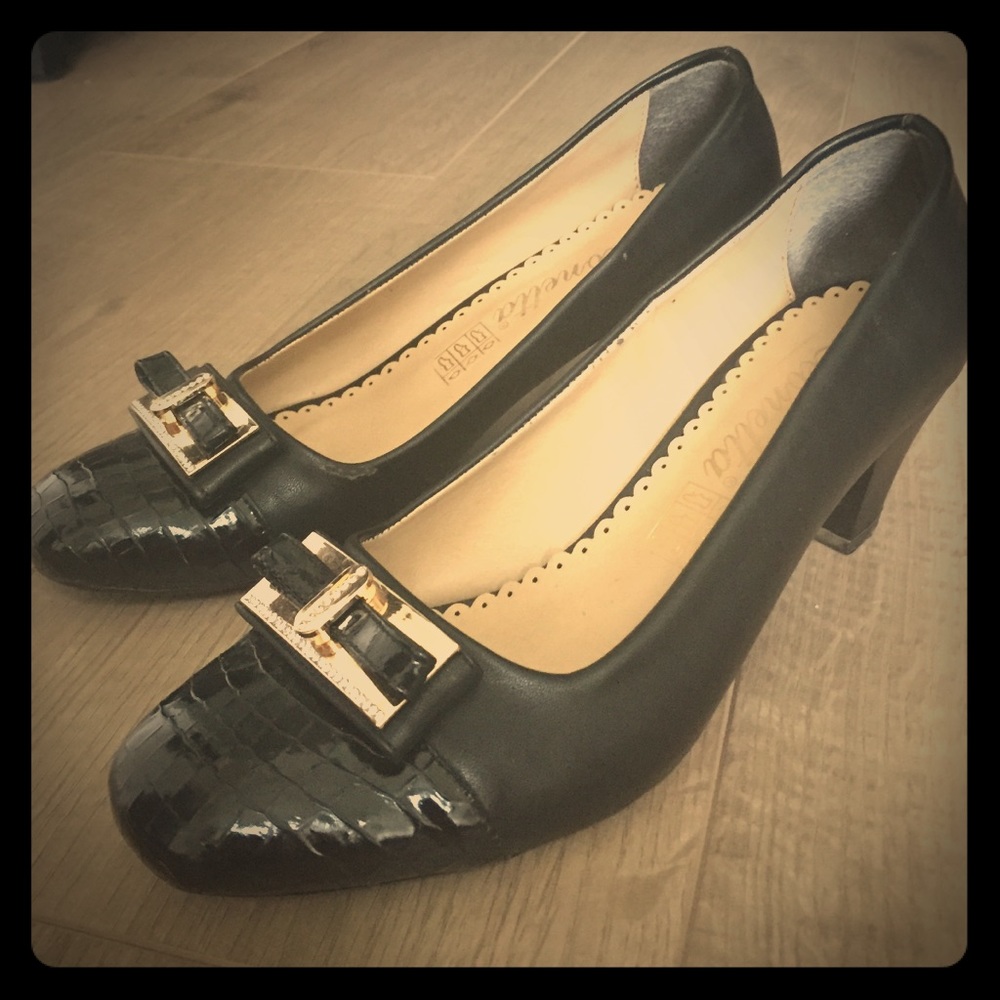 Posh Leonetta heels. Size 39.